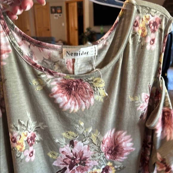 NWOT Floral Cold Shoulder Dress plus size 26W - Picture 8 of 9